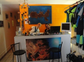  Reception office 